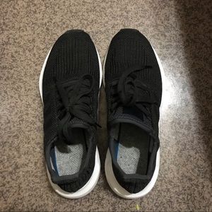 Adidas Swift Run